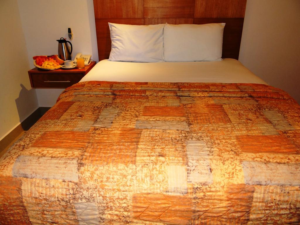 Hotel Suites Gaby Cancun Room photo