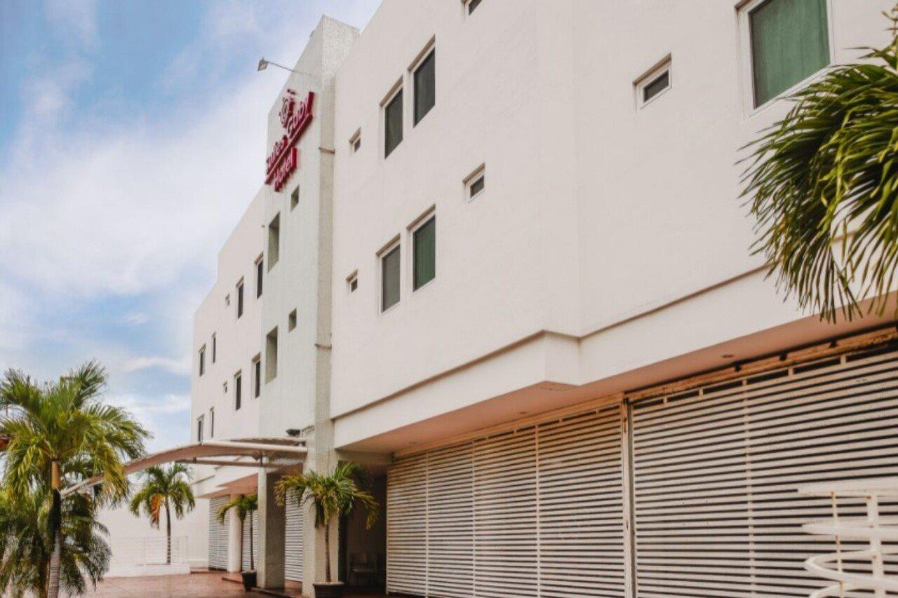 Hotel Suites Gaby Cancun Exterior photo